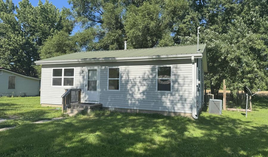 310 Martin Ave, Asbury, MO 64832 - 2 Beds, 1 Bath