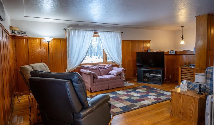 1677 Cree Dr, Arkdale, WI 54613 - 2 Beds, 2 Bath