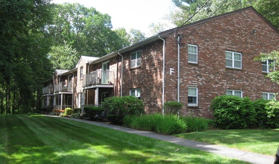 22 Kingswood Dr 6F, Abington, MA 02351 - 1 Beds, 1 Bath