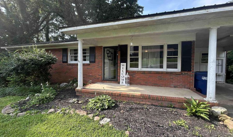 4208 Brian Dr, Anniston, AL 35201 - 4 Beds, 3 Bath