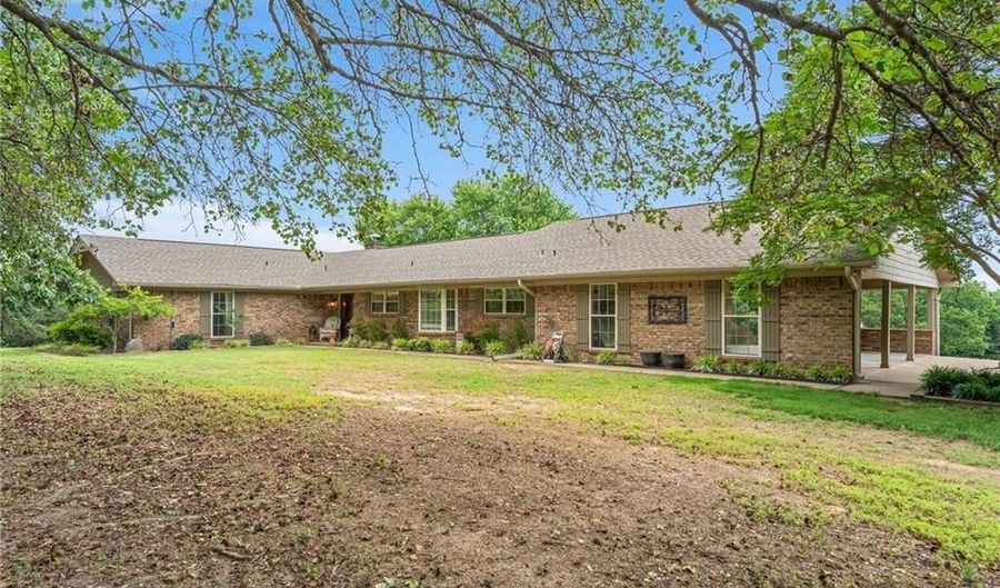 6308 N Mountain Grove Rd, Alma, AR 72921 - 3 Beds, 3 Bath