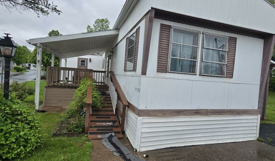 1123 Cottonwood Dr, Altoona, PA 16601 - 2 Beds, 1 Bath
