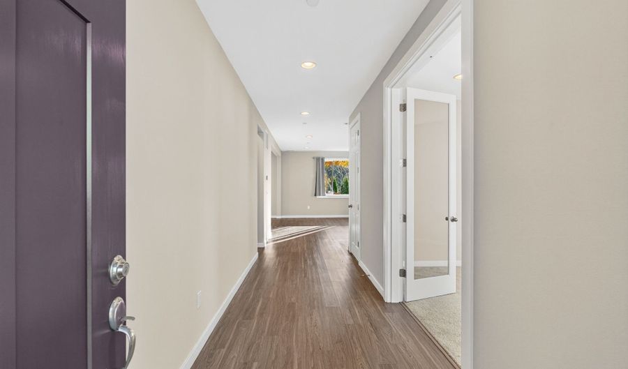 9863 SW RIDGE Dr, Beaverton, OR 97007 - 4 Beds, 3 Bath