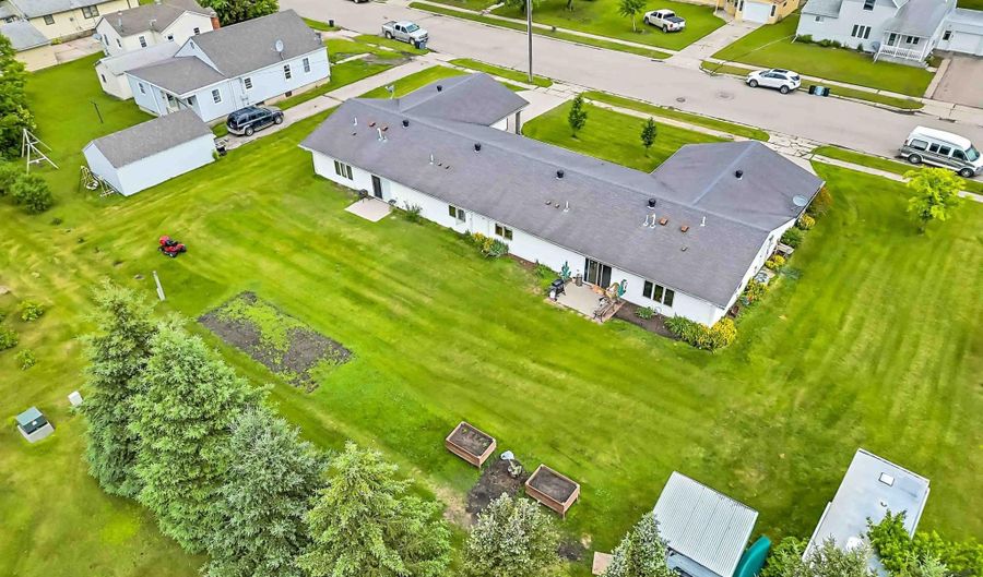 313 315 W 3rd Ave S, Ada, MN 56510 - 6 Beds, 6 Bath