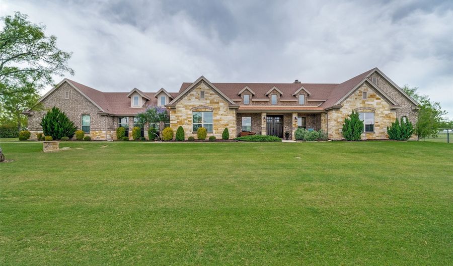117 Maravilla Dr, Aledo, TX 76008 - 4 Beds, 3 Bath