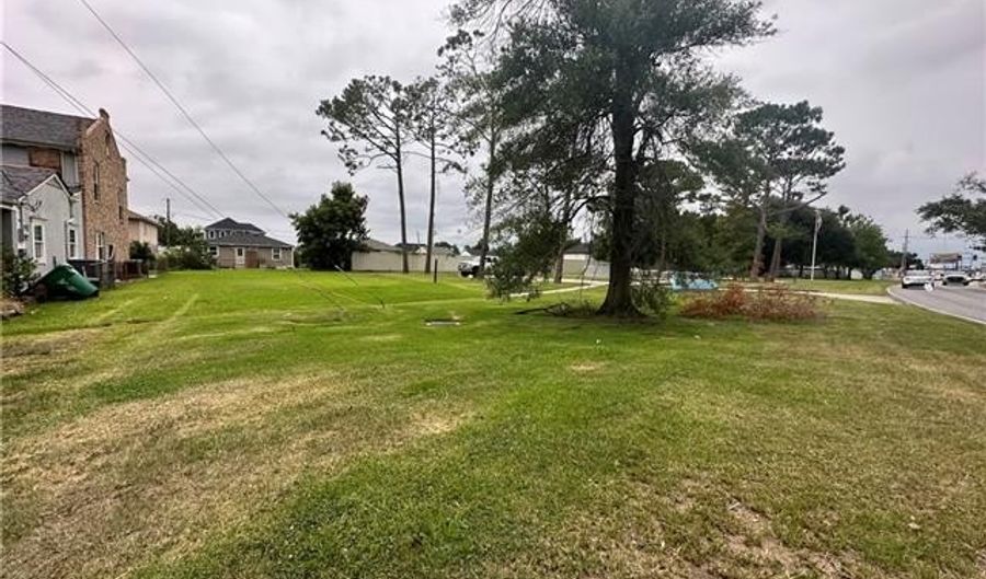 7215 W JUDGE PEREZ Dr Lot 10, Arabi, LA 70032 - 0 Beds, 0 Bath