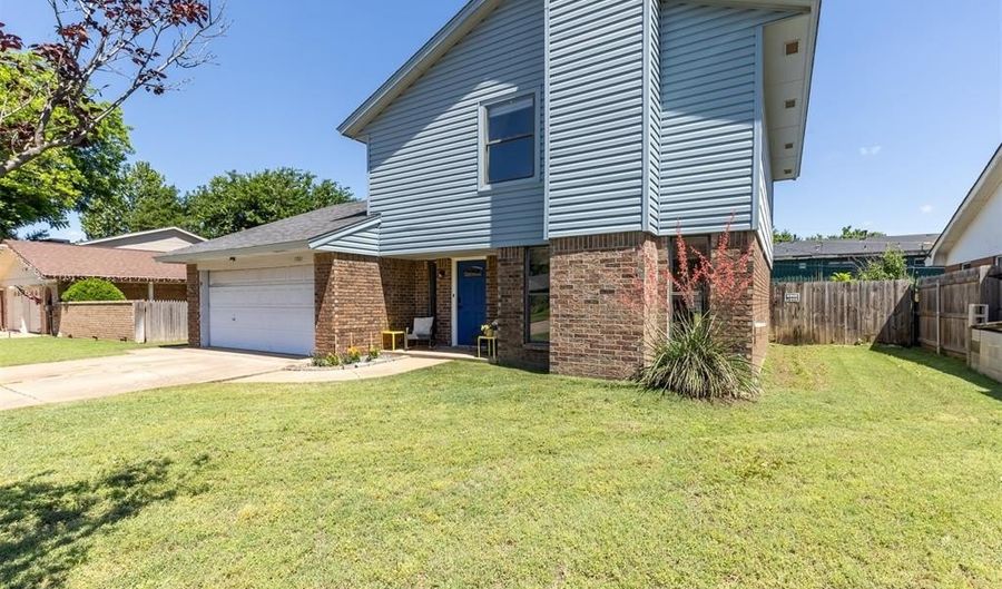7921 NW 40th St, Bethany, OK 73008 - 3 Beds, 3 Bath