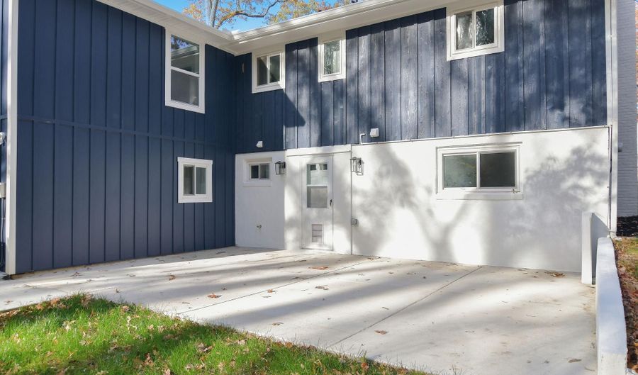 2016 SPRING GROVE Dr, Accokeek, MD 20607 - 5 Beds, 3 Bath