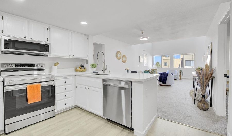 545 Pierce St 2410, Albany, CA 94706 - 2 Beds, 2 Bath