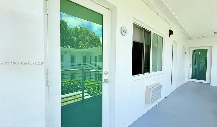 9270 E Bay Harbor Dr 4B, Bay Harbor Islands, FL 33154 - 1 Beds, 1 Bath