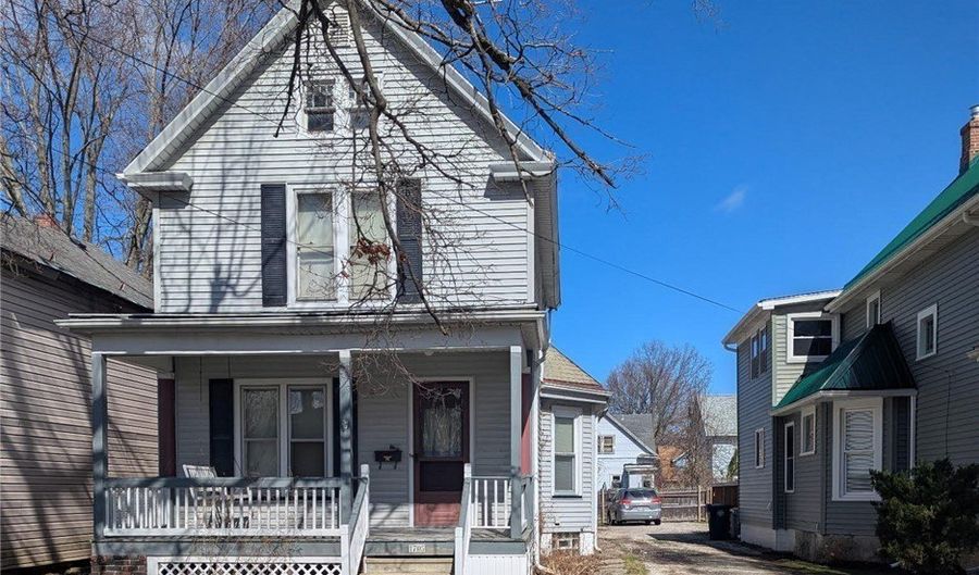 1705 W 5th St, Ashtabula, OH 44004 - 4 Beds, 2 Bath