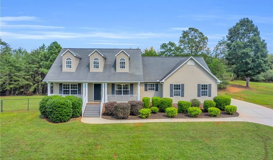 101 Richfield Dr, Anderson, SC 29625 - 4 Beds, 3 Bath