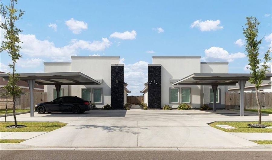 913 W. Kohala Ave #4, Alton, TX 78573 - 2 Beds, 2 Bath