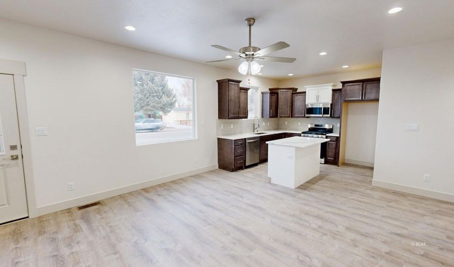 2489 N 5th St, Elko, NV 89801 - 3 Beds, 3 Bath