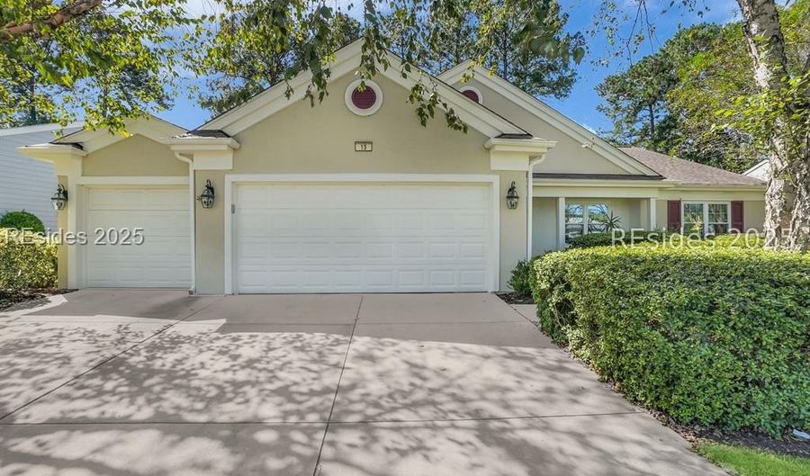 15 Tallow Dr, Bluffton, SC 29909 - 2 Beds, 3 Bath