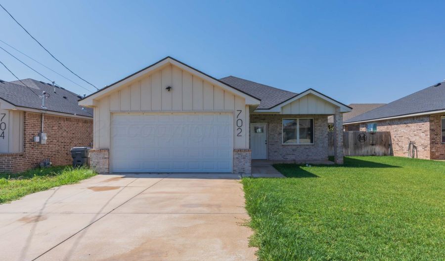 702 HORNADY St, Amarillo, TX 79118 - 3 Beds, 2 Bath