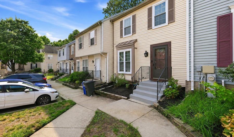 14531 LONDON Ln, Bowie, MD 20715 - 3 Beds, 4 Bath