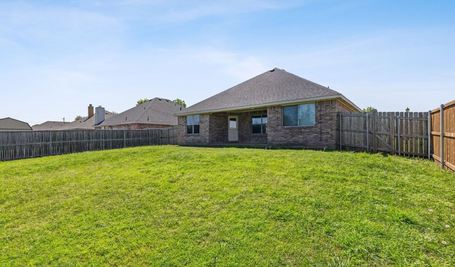 110 Magnolia St, Anna, TX 75409 - 3 Beds, 2 Bath