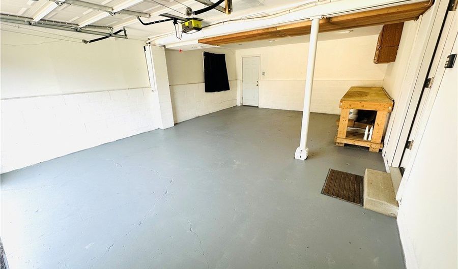 4235 Patricia Ave, Austintown, OH 44511 - 4 Beds, 2 Bath