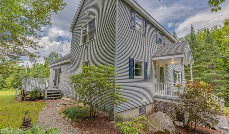 1061 Cherry Valley Rd, Bethlehem, NH 03574 - 3 Beds, 2 Bath