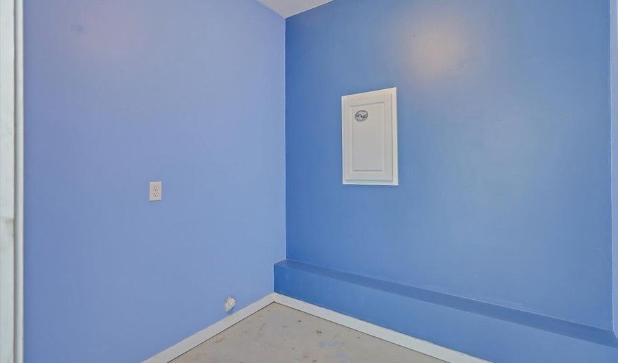 328 Red Cedar Dr, Brandon, MS 39047 - 3 Beds, 2 Bath