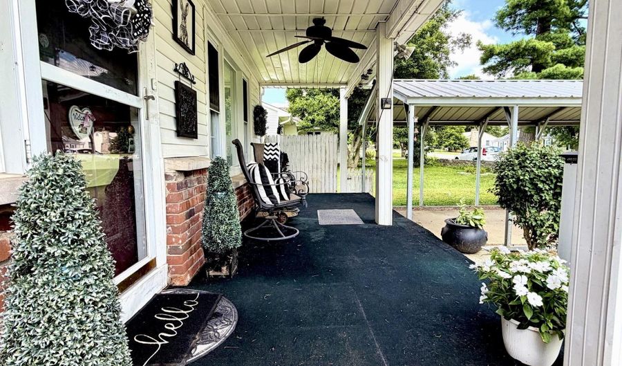 2753 Western Ave, Bedford, IN 47421 - 2 Beds, 2 Bath