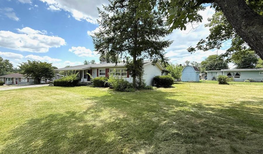 307 Eastwood Dr, Bedford, IN 47421 - 3 Beds, 2 Bath