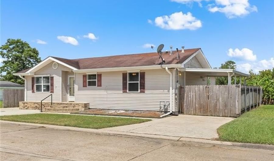 1403 W FIRST St, Belle Chasse, LA 70037 - 3 Beds, 2 Bath