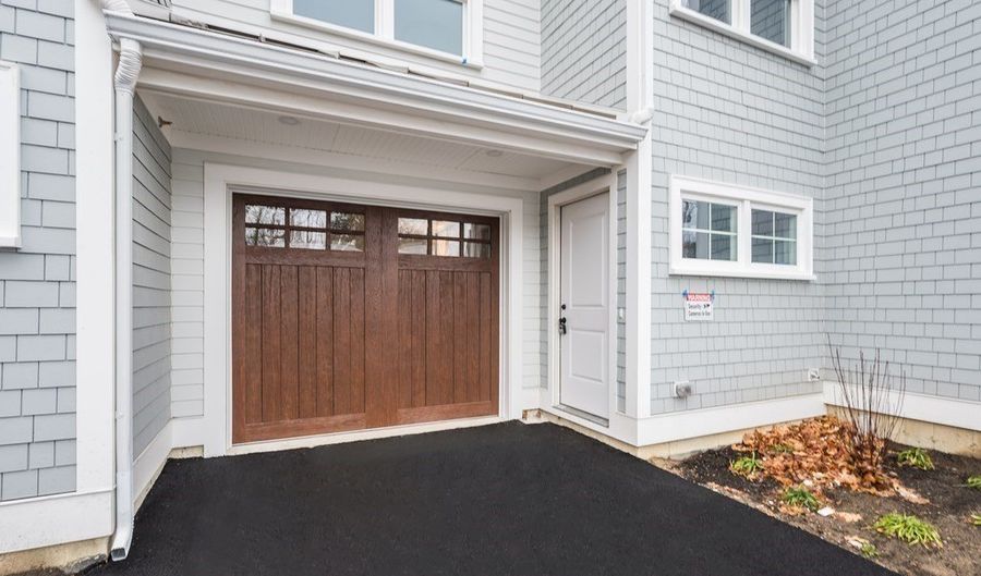 451 Essex St 2, Beverly, MA 01915 - 3 Beds, 4 Bath
