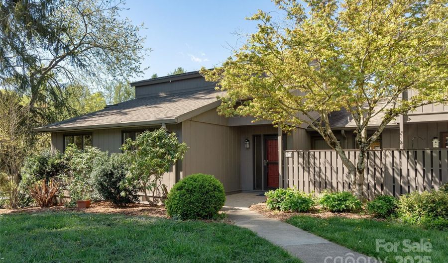 530 Crowfields Ln, Asheville, NC 28803 - 4 Beds, 3 Bath