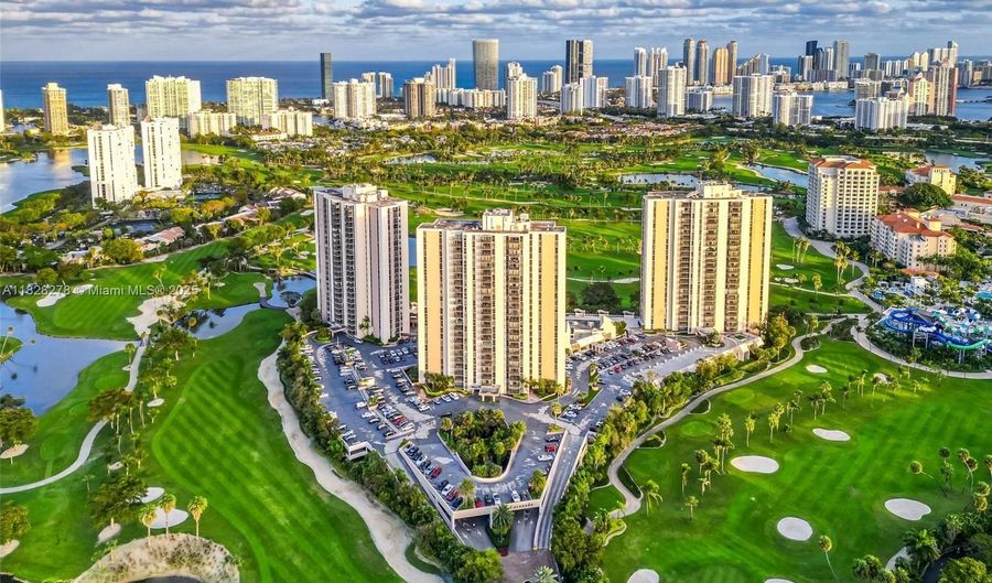 20367 W Country Club Dr L25, Aventura, FL 33180 - 1 Beds, 2 Bath