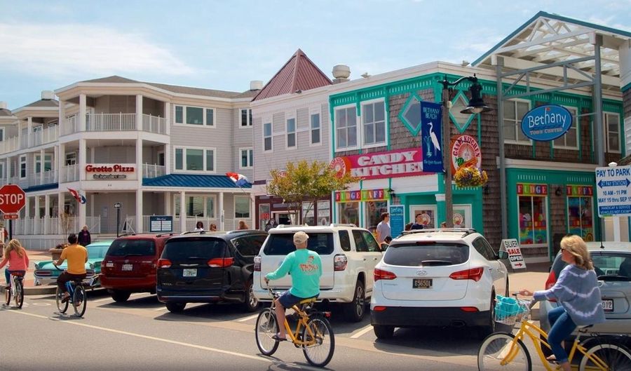 34 S ATLANTIC Ave, Bethany Beach, DE 19930 - 5 Beds, 3 Bath