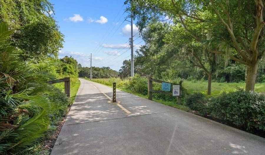 209 Cottage Farm Dr, Beaufort, SC 29902 - 3 Beds, 2 Bath