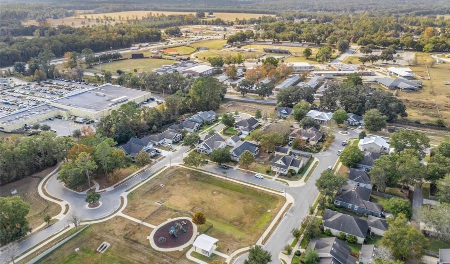 16643 NW 168TH Ter, Alachua, FL 32615 - 4 Beds, 3 Bath