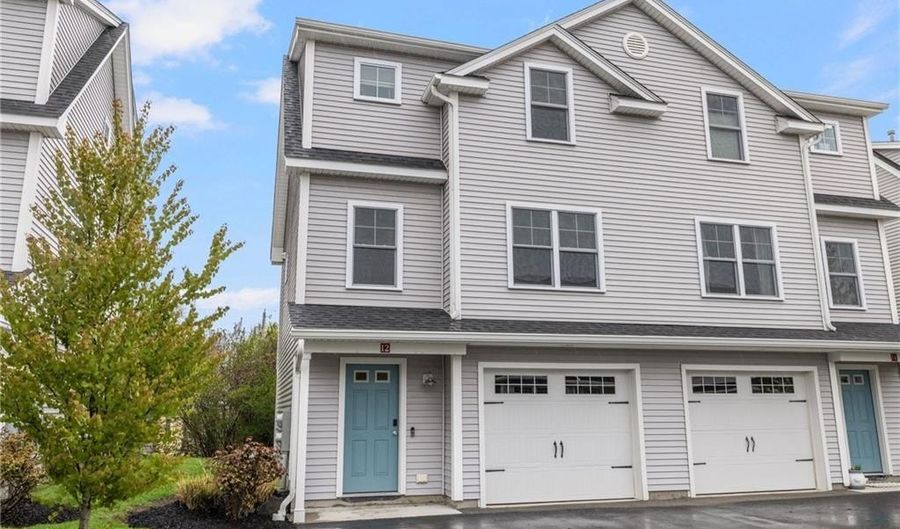 12 Mariner Way, Newport, RI 02840 - 2 Beds, 2 Bath