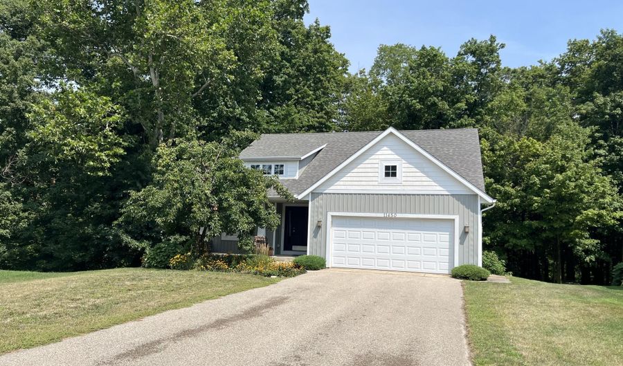 11450 Cadence Ct, Allendale, MI 49401 - 4 Beds, 3 Bath