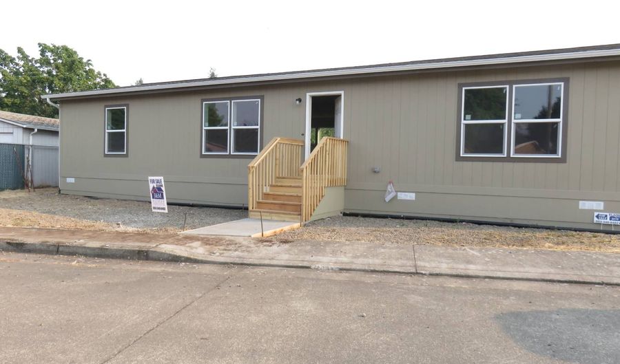 300 Western St SE 18, Albany, OR 97322 - 3 Beds, 2 Bath