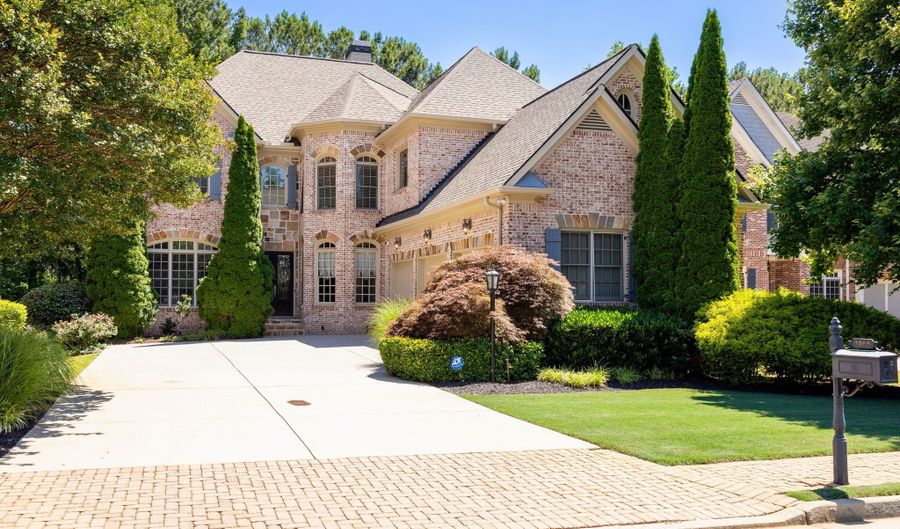 3066 Haynes Trl, Alpharetta, GA 30022 - 6 Beds, 6 Bath