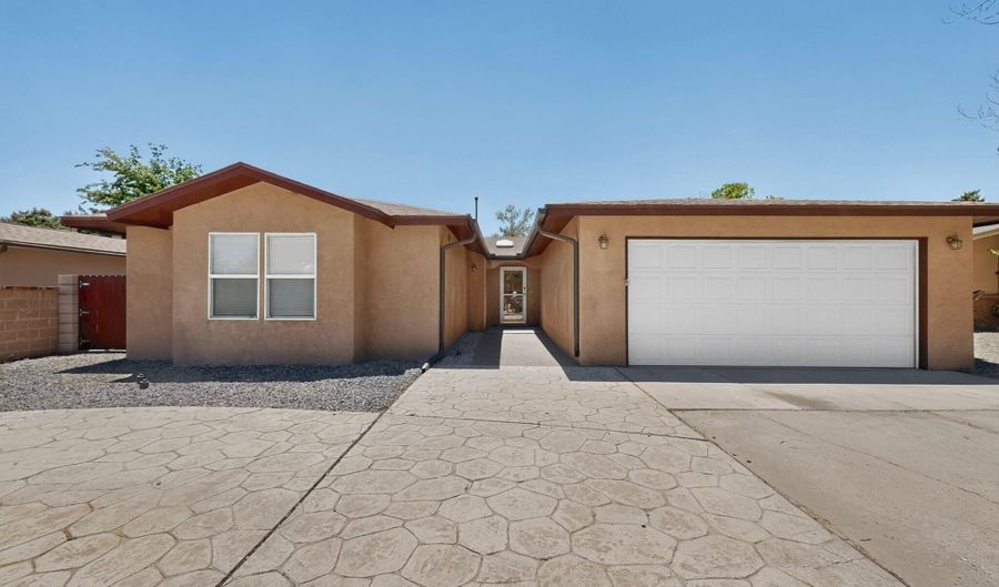 5320 Kettle Rd NW, Albuquerque, NM 87120 - 4 Beds, 3 Bath