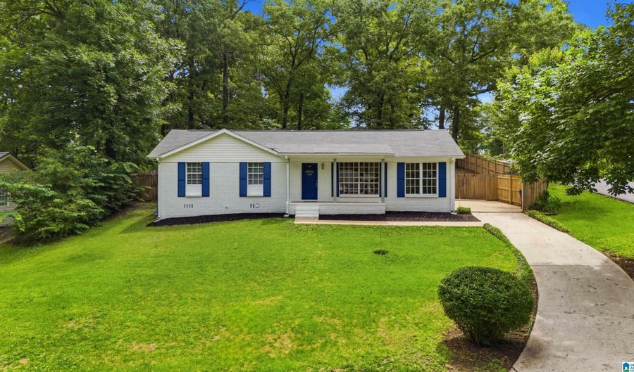 345 12TH St, Alabaster, AL 35007 - 5 Beds, 3 Bath