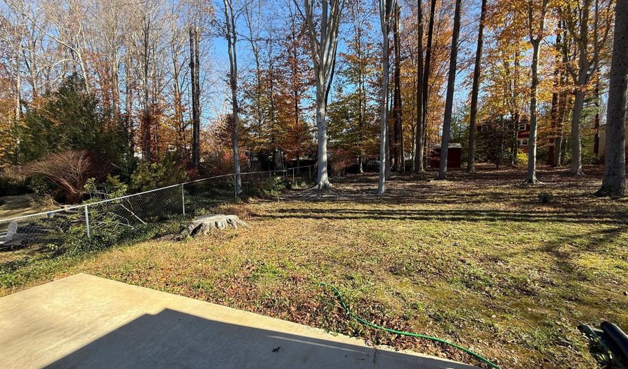 4721 SPRINGBROOK Dr, Annandale, VA 22003 - 4 Beds, 3 Bath