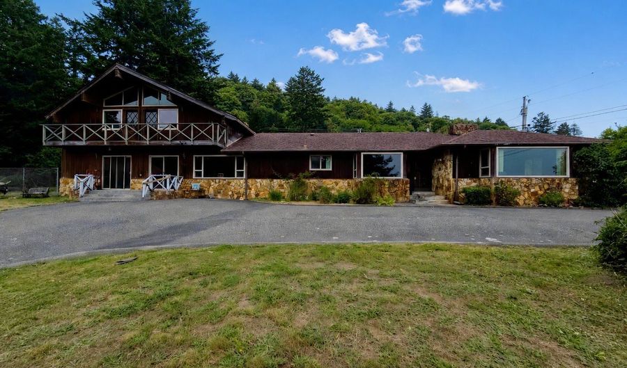 16005 CARSON Ln, Brookings, OR 97415 - 5 Beds, 4 Bath