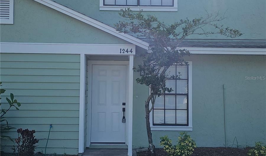 1236 DOVEHILL Dr 1244, Apopka, FL 32703 - 2 Beds, 3 Bath