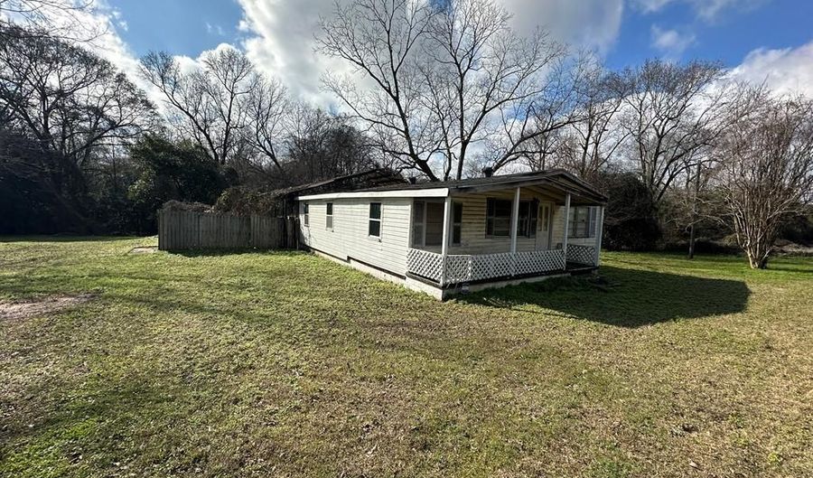 6353 Highway 93, Banks, AL 36005 - 2 Beds, 2 Bath