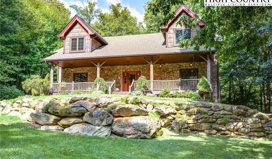 161 Cobblestone Bridge Ln, Banner Elk, NC 28604 - 3 Beds, 3 Bath