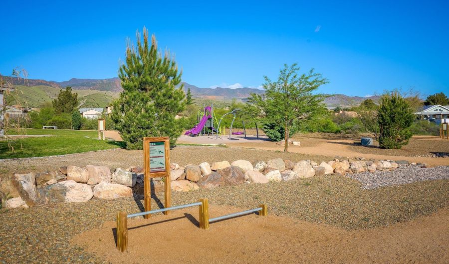 440 SKYLINE Blvd, Clarkdale, AZ 86324 - 3 Beds, 2 Bath