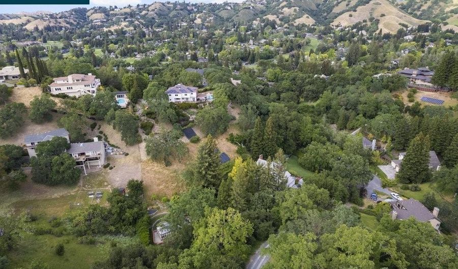 32 Kensington Ct, Alamo, CA 94507 - 5 Beds, 3 Bath