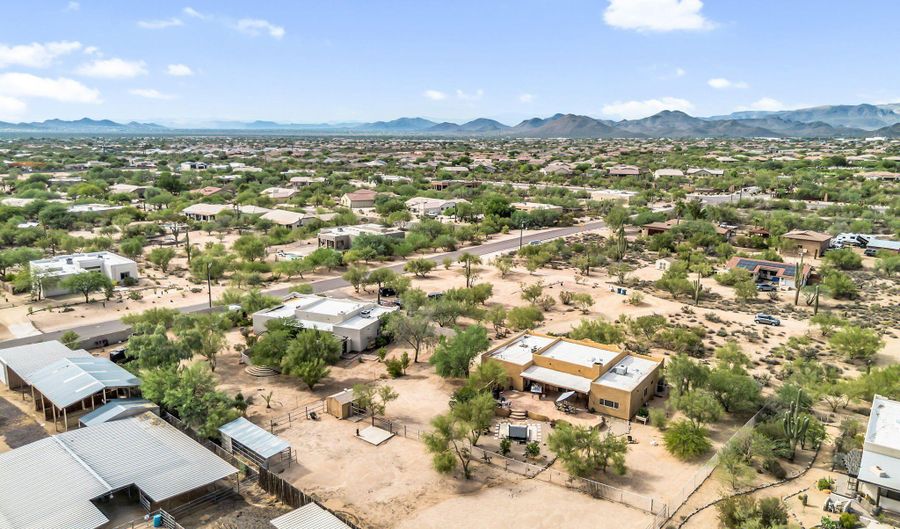 6017 E RANCHO DEL ORO Dr, Cave Creek, AZ 85331 - 4 Beds, 2 Bath
