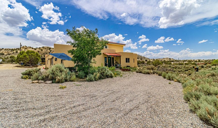 663 HAMPTON CANYON Rd, Aztec, NM 87410 - 4 Beds, 4 Bath
