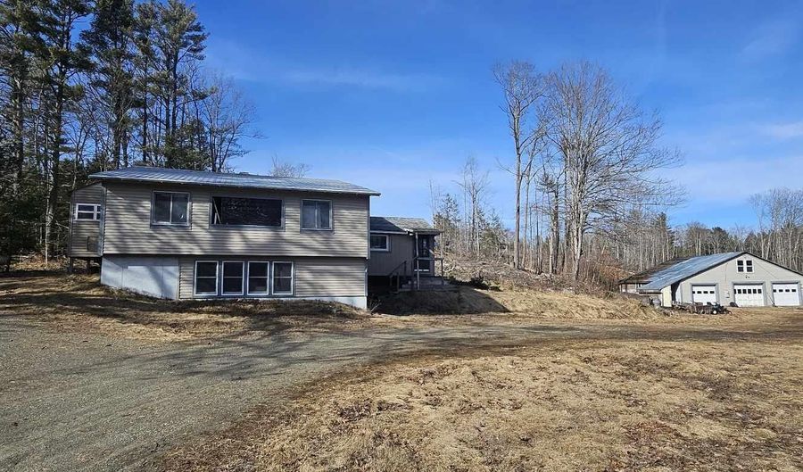 1174 Route 3, China, ME 04358 - 2 Beds, 1 Bath